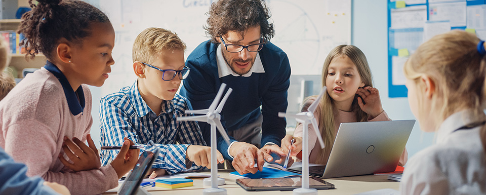 Bild zu Deutschlehrkraft  (m/w/d)